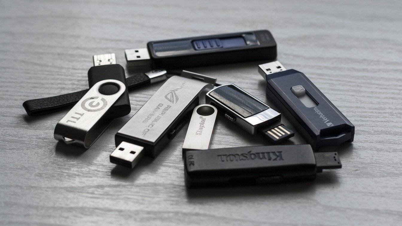 Best USB Pen Drives of 2024: Speed, Capacity, and Reliability